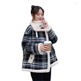 Women's Trench Coats Coat 2023 Autumn Winter Plush Splicing Wild Add Velvet Thick Long Sleeves Loose Keep Warm Female Cotton Jacket