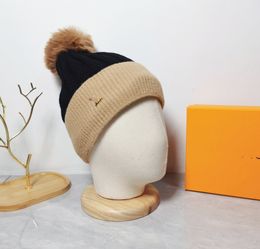 Fashion Winter Warm Knitted Hat Women's Autumn and Winter Wild Fox Fur Ball Cute Wool Hats