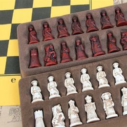 Chess Games Antique Chess Small Leather Chess Board Qing Bing Lifelike Chess Pieces Characters Parenting Gifts Entertainment 231215