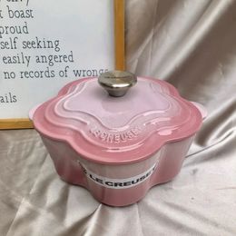 Soup Stock Pots 20cm Flower Type Enamelled Cast Iron Pot Petal Pink Kitchen Supplies Cooking Induction Cooker Gas Universal 231215