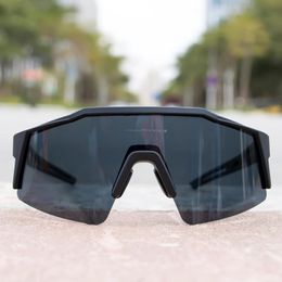 Eyewears Kapvoe Cycling Sunglasses UV400 Men/Women Outdoor Cycling Sports MTB Eyewear Riding Bicycle Goggles Photochromic Glasses