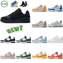 Trainer Virgil Low Tops Embossed Casual Flat Sneaker Shoes Platform Letter Calfskin Denim Leather Men Women Sky Blue Abloh Denim Canvas Triple White Black Green Red