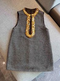 Casual Dresses Fashion High Quality Diamond Sequins Melange Tweed Sleeveless Dress For Women 2023 Hollow Out O-Neck Pretty Woven Mini