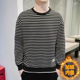 Men's Hoodies Autumn And Winter Round Neck Long Sleeved T-shirt With Plush Thick Sweater Loose Fitting Student