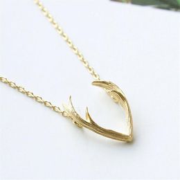 10pc Deer Horn Antler Necklace Jewellery Elegant Horn Pendant Necklace Women Simple Chain Pendants Necklaces Wedding Christmas Gifts179r