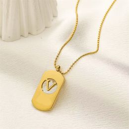 Trendy designer necklace for woman single tag pendant necklace fashion Jewellery gold Colour bead chain simple letter metal mens necklaces creative zl095