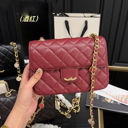 23C Coin Chain Bag Stylish Women Shoulder Bag 19cm Leather Diamond Plaid Gold Hardware Metallic Clasp Luxury Handbag Matelasse Chain Crossbody Bag Makeup Bags Purse