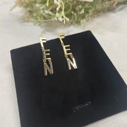 Designer Long Stud Gold Earrings For Women Hoop Earring Luxurys Designers Letter Love Diamond Earrings Gift D2203114Z175g