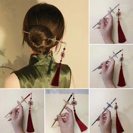 Hair Clips Women Chinese Sword Tassel Hairsticks Ruby Pendant Vintage Chopsticks Hairstyle Clip Girl Hairpin Jewellery Accessories