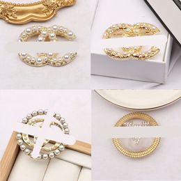 Fashion brand goth Brooches designer letter retro gift golden pins women fashion brooch large beads female clothes suit brooch for hats holiday gift Jewelr