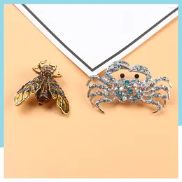 Brooches Retro Crystal Crab Brooch Female Light Luxury Insect Buckle Pin Fashion Dress Coat Cute Jewellery