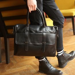 Briefcases Fashion Korean Brand Designer Men s Bag Handbag Leather British Shoulder Male Business Laptop Bags 231216