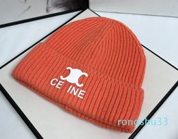 Winter Classic Style Designer Hot Beanie Hats Men and Women Fashion Brand Double Letter C Universal Knitted Cap Autumn