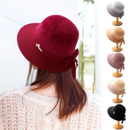 Berets Korean Ear Protection Elegant Bucket Hats For Women Autumn Winter Knitted Basin Hat British Beanies Cap Bowler