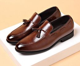 Designer Style Dress Shoes for Men New Business Casual Shoes Slip on Leather Shoes Plus Size for Men Wedding Party Shoes