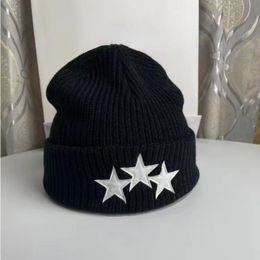 Unisex Designer Beanies Three Stars Applique A Knitted Hat M Trendy Embroidered Woolen Hat Keep Warm Street Beanie