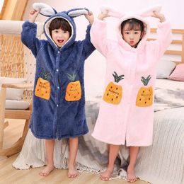 Towels Robes Kids Robe Flannel Bathrobe After Bath Girls Pyjamas Sleepwear Baby Boys Fall Winter Hooded Teen Pyjamas Warm Nightgown Home Wear 231215