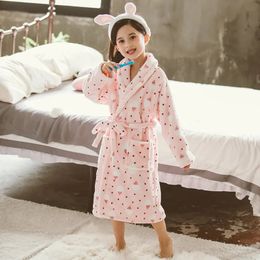 Towels Robes Fashion Kids Bath Robes Autumn Winter Children Bathrobe Kids Cartoon Flannel Bathgrowns Girl Soft Belt Pyjamas Szlafrok Peignoir 231215