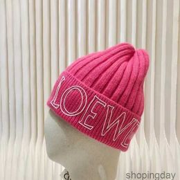 Loewee Hat Official Quality Designer Beanie Caps Mens Women Winter Popular Wool Warm Knit Hat 01488r