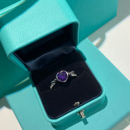 Ring Tasarımcı Yüzük Lüks Yüzük Tasarımlar Modaya uygun yeni ürünler değerli taş kalp romantik anlamı Yüzükler moda klasik bayanlar Noel hediyesi brithday hediye çok güzel