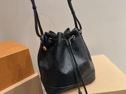 L Hota Sales shoulder bags newe luxury designera women leather old flower bucket bag famous Drawstring handbags Cross Body purse AAA