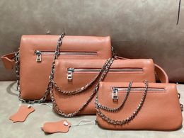 Waist Bags 2 Colors Women Genuine Leather Crossbody 2023 Classic Ladies Zipper Wing Decoration Chain One Shoulder Bag