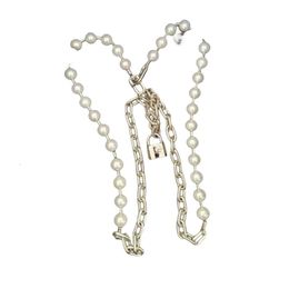 Tiffanyes Necklace Designer Women Original Quality Pendant Necklaces Fashion Niche Necklace Lock Head Pearl Necklace Women Chain