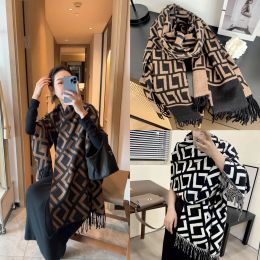 Designer scarf 2024 Women Cashmere Men scarves Autumn/Winter Outdoor warm scarf shawl Classic brown khaki grey 5 Colours Comfortable and soft scarf high qualit