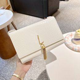 Designer Bag Tassel Envelope Bag Messenger Bag Clutch Bag Shiny Crocodile Embossed Calfskin Leather Long Golden Chain Strap Wallet Designer Purse