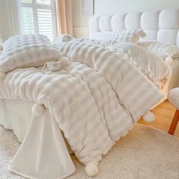 Bedding sets High-end Tuscan Faux Fur Warm Autumn Winter Bedding Set White Thickend Warmth Double Duvet Cover Set Cosy Comforter Cover Sets 231216