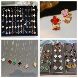 Designer Bracelets Hot-selling New Look Classic4/Four Leaf Clover Necklace / Earrings / Bracelet Pendants Mother-of-Pearl Gift for women girls