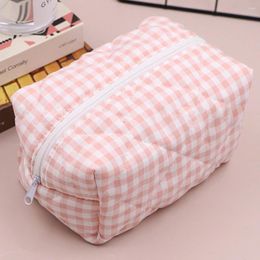 Cosmetic Bags Women Travel Makeup Case Large Capacity Quilted Checkered Bag Lady Purse For Cosmetics Brushes
