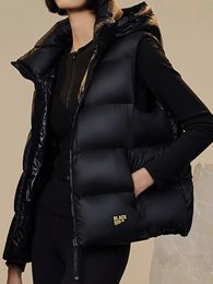 Women's Vests Hooded Duck Down Jacket Vest Women Winter Thick Warm Sleeveless Coat Men Black Slim Waistcoat Fashion Casual Windproof 231218