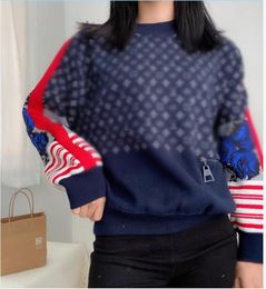 2024 NEWVL Women's luxury Sweaters Designer Autumn printed Letter pullover brand contrast stripe Sweater with zipper for girls