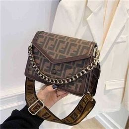 2024 New Designer women's crossbody shoulder style printed small square in bag