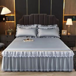 Bedspread WOSTAR Luxury lace bed skirt summer bedspread solid satin rayon bed linen couple bedding single double queen king size bed sheet 231218