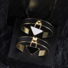 Fashion Cuff Bangles Triangle brand designer bracelet Women's party Gift Jewellery High quality with box