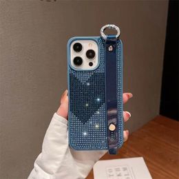 Phone Case Luxury Glitter iPhone Cases For iPhone 15 15 Plus 14 ProMax 13 Designer Bling Sparkling Rhinestone Diamond Jewelled 3D Crystal Triangle P with wrist strap