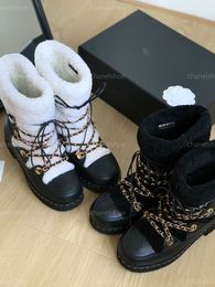 Tasarımcı Kar Botları Kadın Kış Sıcak Dantel Zincir Platform Tıknaz Topuklar Batı Boot Kürk Bayanlar Açık Boş Zaman Ayakkabı Lüks Siyah Beyaz Chelsea Box ile