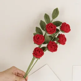 Decorative Flowers Hand-knitted Finished Rose Crochet Bouquet Wedding Party Home Decor Fake Flower Valentine's Day Gifts Pography Props