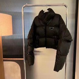 Tasarımcı Kadın Ceketli Kış Paltoları ile Kış Coats Yüksek kaliteli kemerler Womens Ceketler için Dış giyim Dış Giyim Sıcak Parkas Rahat Üst Kadın Katlar 4 Renk İsteğe bağlı