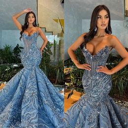 Charming Strapless Lace Mermaid Prom Dresses V Neck Beading Sleeveless Evening Gowns Floor Length Appliqued Formal Dress