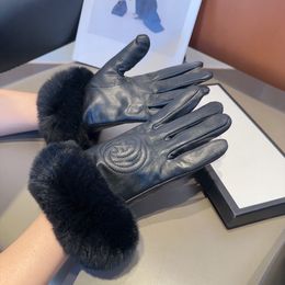 Autumn and Winter Lazy Rabbit Hair Touch Screen Gloves with Lazy Rabbit Hair Lining, Classic but Current Style One Size fits All