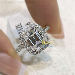 Customized S925 / 10k Solid Gold d Color Emerald Cut 3ct Halo Moissanite Women Jewelry Wedding Set Rings Engagement Ring