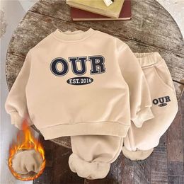 Rompers Boys Girls Warm Clothing Sets Fall Winter Thickened Fleece Outfits Children Pullover Tops Pants 2Pcs Kids Sport Casual Suit 2 6Y 231218