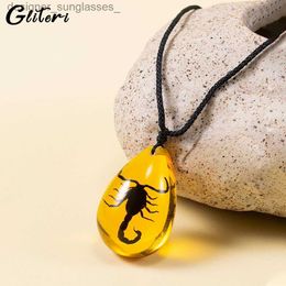 Pendant Necklaces GEITERI Scorpion Amber Pendant Necklaces For Men Unisex Natural Water Droplet Resin Insect Choker Jewellery Accessories WholesaleL231218