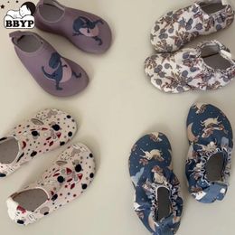 Flat shoes Baby Boy Girl Beach Shoes Children Print Water Sports Sneakers Swimming Aqua Barefoot Kids Indoor Outdoor Slippers 231218