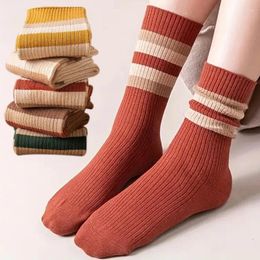 Women Socks 3Pairs Striped Pattern Women's Soft Comfy Retro Style Quick Dry Mid Tube Sock Girl Outdoor Sports Wearing Knitted Crew Sox