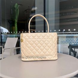 Designer Channel Tote bag 30CM cowhide shopping shoulder bag woman handbag Large capacity letter Lattice Luxury cross-body Clutch bag Retro Chain switch handbags