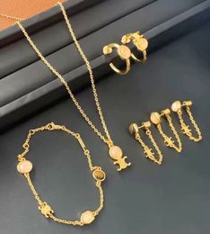 2024 marca de luxo letras designer brincos pulseira colar 18k ouro geometria amor retro vintage brinco brincos anéis de orelha pulseiras colares jóias mulheres